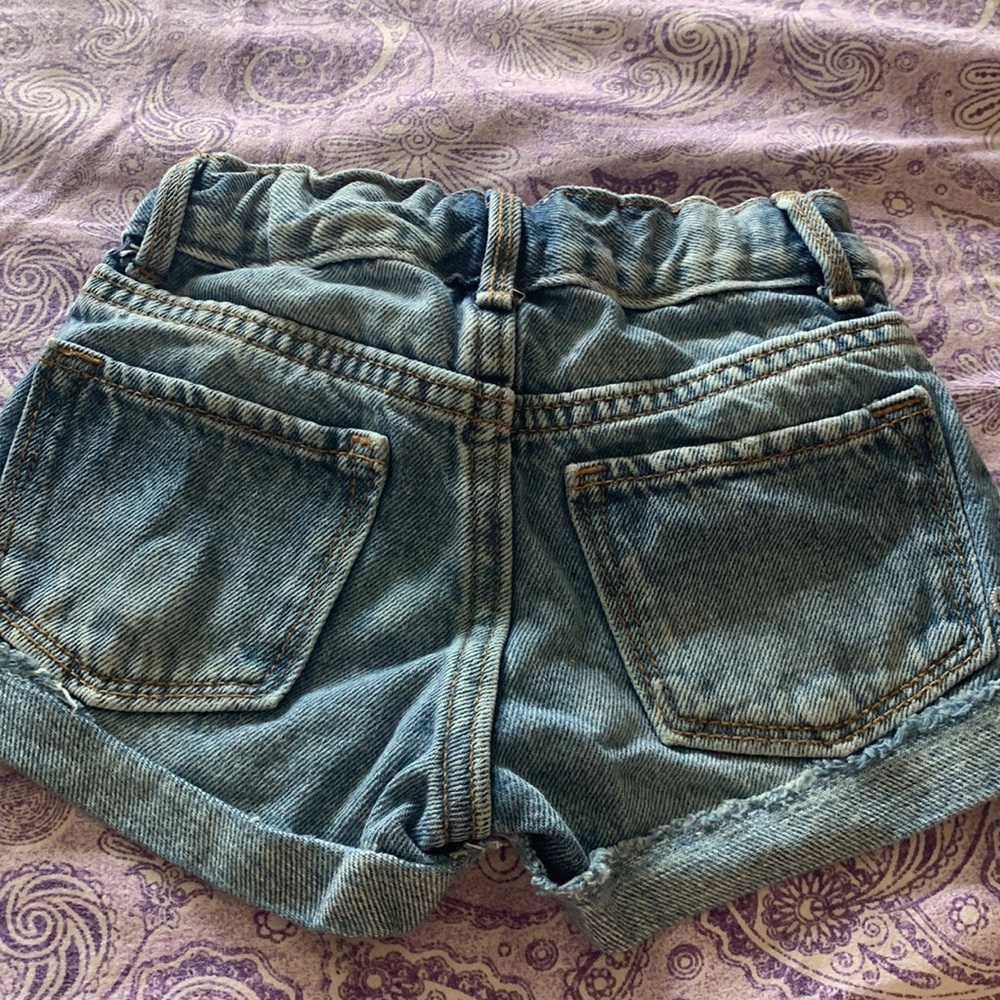 Shorts - Picture 6 of 8